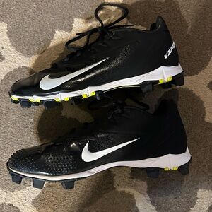 Men’s Nike Vapor football / softball cleats like new size 11